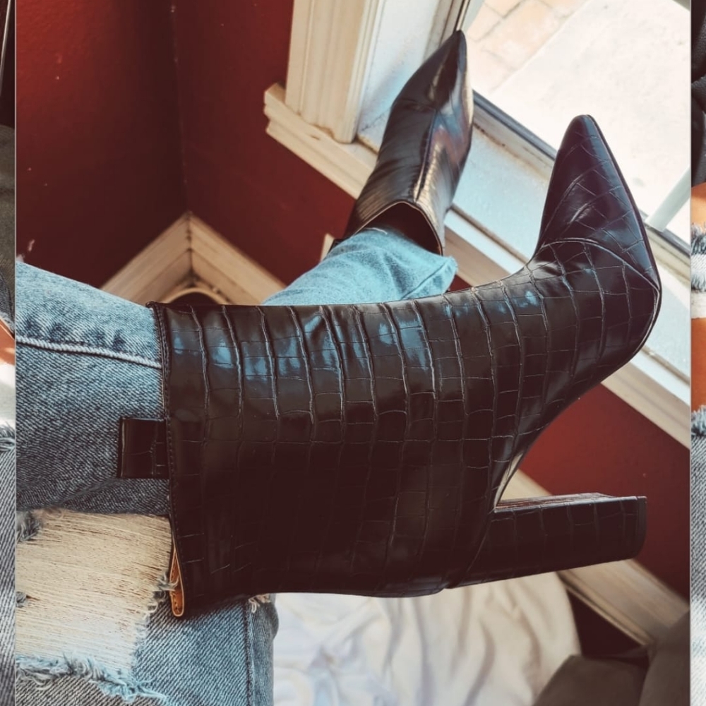 🚨//PRE FALL EDIT COLLECTION// Black boot - Picture 7 of 9